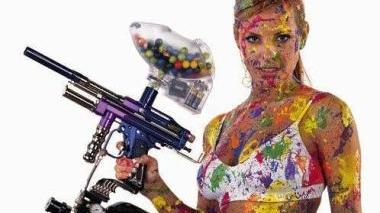 <strong>PAINTBALL </strong>Sparatorie con proiettili di vernice La nuova moda approda all’Acqua Village di Follonica
