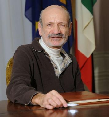 Lassessore provinciale Mario Regoli   