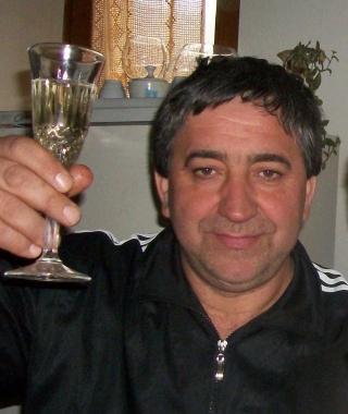  Oggi Massimo Tofanelli compie 50 anni. «I tuoi anni sono come la primavera: giovani, belli, entusiasmanti. ...