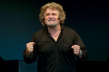 <b>DISSACRANTE.</b> Beppe Grillo 