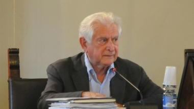 Il sindaco Mauro Favilla e il consiglio comunale