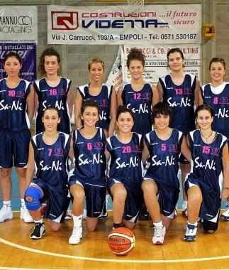 Formazione dellEmpoli Basket Girl che dal prossimo anno porter&agrave; il simbolo Avis su tutti i parquet 