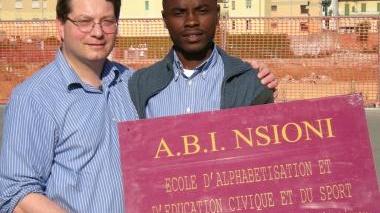 Il cartello della scuola in Congo voluta da Culturidea