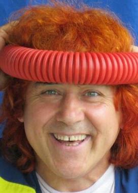 <b>PROTAGONISTA</b> Paco Paquito in scena con Celestina a Villamagna 
