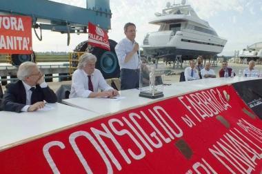 Il sindaco al consiglio comunale ai Cantieri di Pisa 