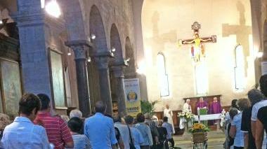 L'addio al pilota morto nel suo aereo