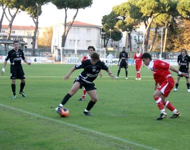 Qui sotto lo stadio dei Pini di Viareggio: &egrave; la trasferta pi&ugrave; vicina  