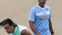 Daniele Sorbello controlla capitan Stovini