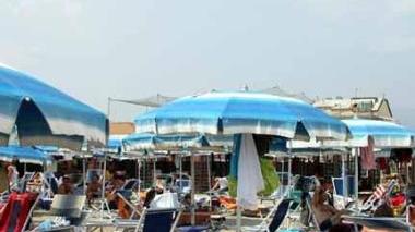 La spiaggia libera della Fossa Maestra e il Comune