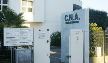 Colpo in banca all'alba, in tre rubano 30mila euro