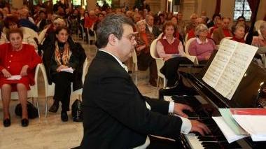 Il maestro Giuseppe Tavanti lunedì terrà un concerto nella sala Puccini