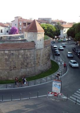Piazza Verdi chiusa al traffico dalle 18,30