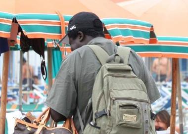 <b>AMBULANTE.</b> Un venditore 