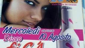 I ragazzini giocano a fare i trasgressivi