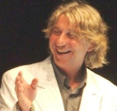 Il presentare e animatore anche della serata finale di Miss litorale &egrave; Stefano Bini  