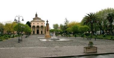 Piazza Garibaldi a Vada 