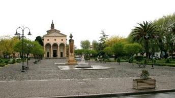 Piazza Garibaldi a Vada