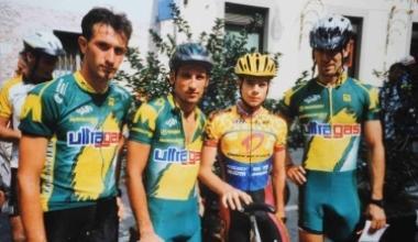 <b>CON GLI AMICI PISTOIESI.</b> Un baby Evans con Fausto Tavanti e Alessandro Pedroni 