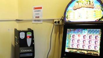 <b>FEBBRE DEL GIOCO. </b>Videopoker in una sala slot