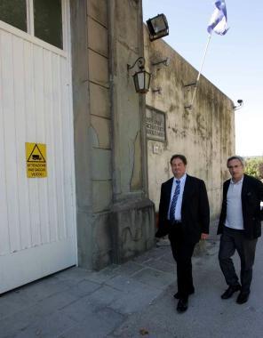 Vittorio Bugli (a destra) e Giacomo Tizzanini allingresso dellOpg 