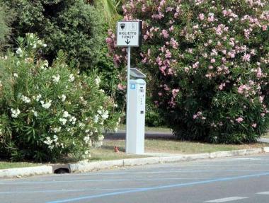 <b>PARCHEGGI VUOTI.</b> Strisce blu a Ronchi, neanche unauto posteggiata 