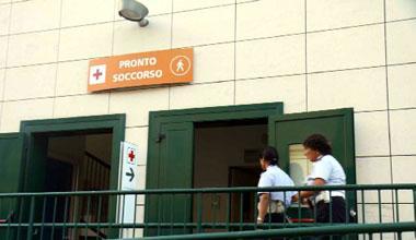Investita giovane donna sul viale Italia