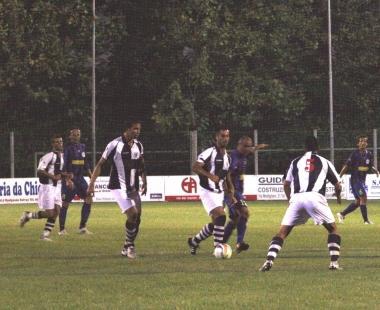 Unazione dei biancobl&ugrave; qui nel test amichevole con la Pro Livorno 
