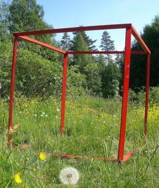 Una delle installazioni di Massimo Bramandi     