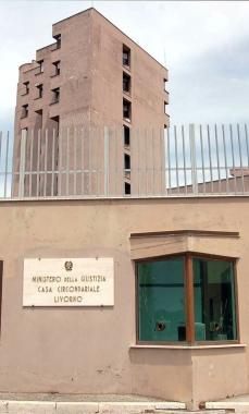 Una veduta esterna del carcere delle Sughere    