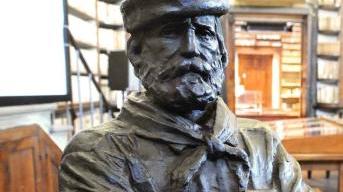 Un busto di Garibaldi