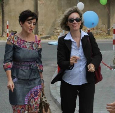 Lassessore Daniela Scaramuccia (a sinistra) col direttore Asl 6 Calamai 
