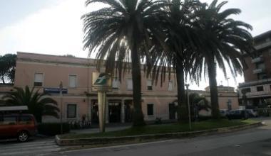 Accoltellato a una spalla durante una lite