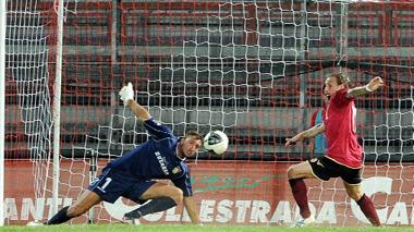 Paulinho mette le ali al Livorno