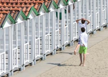 <b>IN SPIAGGIA. </b>Cabine per i clienti 