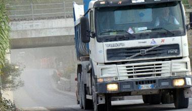 Bienaimè (Idv): basta con i camion in via Covetta, passino da Massa