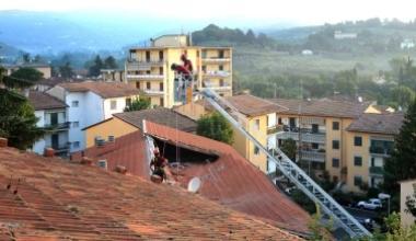 Crolla il tetto, tragedia sfiorata in via Belvedere