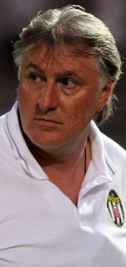 I tifosi attendono la presentazione della Massese: la festa si terr&agrave; in piazza Mercurio la prossima settimana; a sinistra mister Filippi e il bomber bianconero Zaniolo  