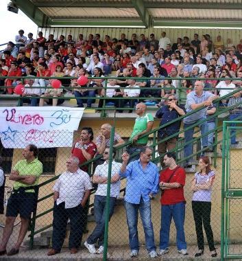 Gli spalti del campo di Uliveto; tutto invariato in Eccellenza per lUrbino 