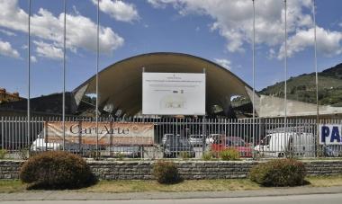 Ex Mercato dei fiori: polemiche sulla scelta di trasformarlo in superficie di vendita 
