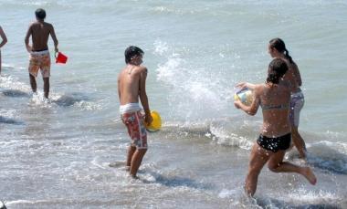 <b>RISSA.</b> Scoppiata per i gavettoni al bagnetto 