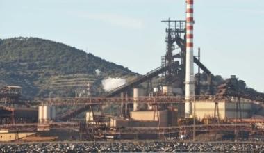 Riparte l'altoforno Lucchini, ma il futuro è pieno di incognite
