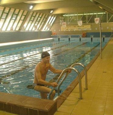 La piscina del palasport  