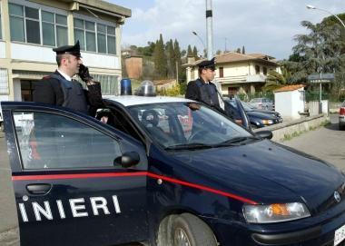 Una pattuglia di carabinieri 