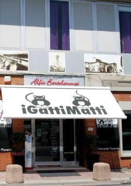Lingresso dei Gatti Matti  