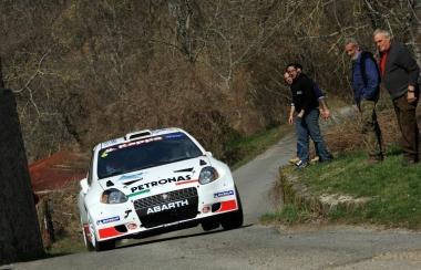 Oltre 100 equipaggi al rally 12 Ore