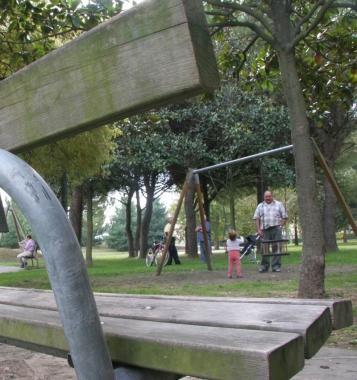 I giardini nel viale Montegrappa appaiono tenuti in buono stato