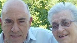 «Cento di questi giorni» augura la nipotina Viola ai nonni Ivo e Marina Cortopassi ...