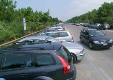 Auto parcheggiate a Marina