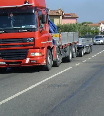 Il canneto sulla doppia curva di via Montebono 