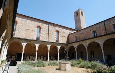 Il chiostro di SantAntimo 